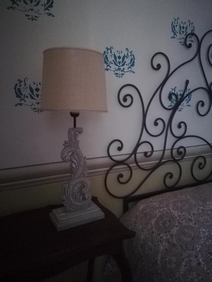 Dogana D'acqua & Art Couette-café *