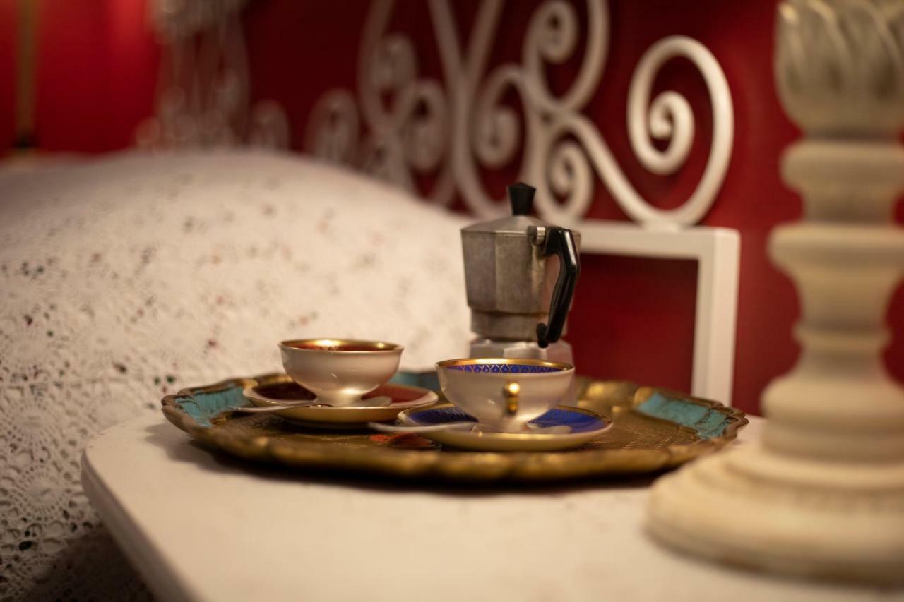 Dogana D'acqua & Art Couette-café *